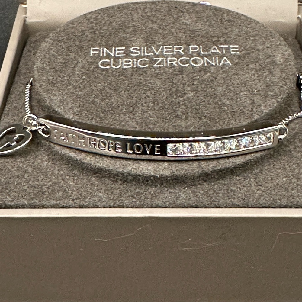 Silver plated cubic zirconia “Faith Hope Love” bracelet NWT - Picture 2 of 5